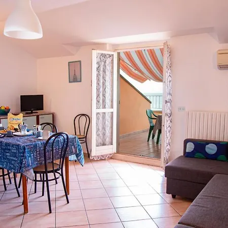 Appartamento Azzurro Sul Mare Apartment